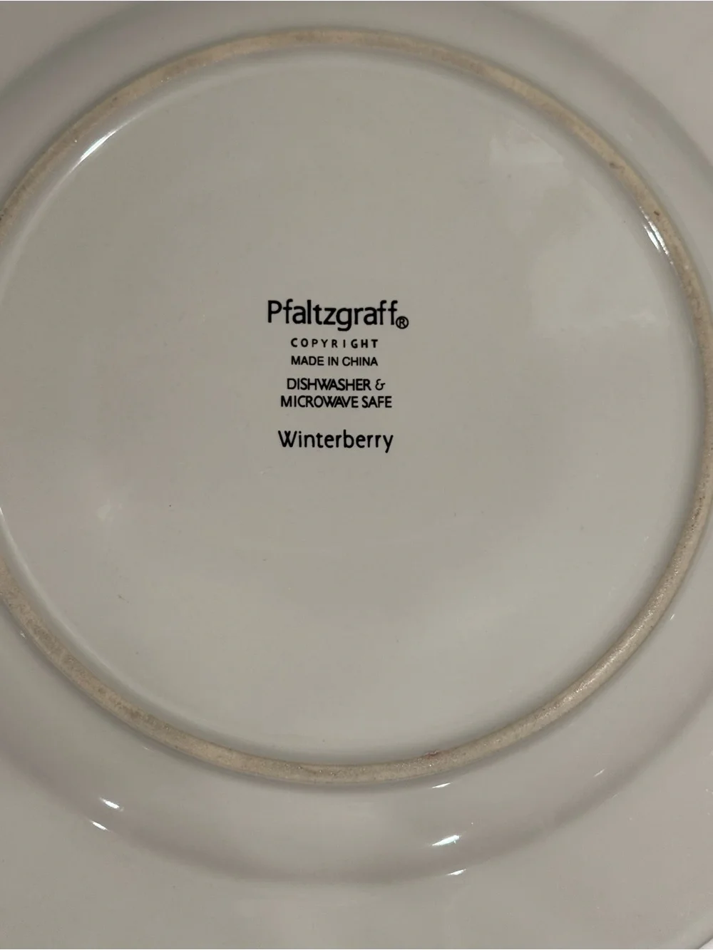 Pfaltzgraff Winterberry Holly 10.5 Dinner Plates Set of 4 Stoneware